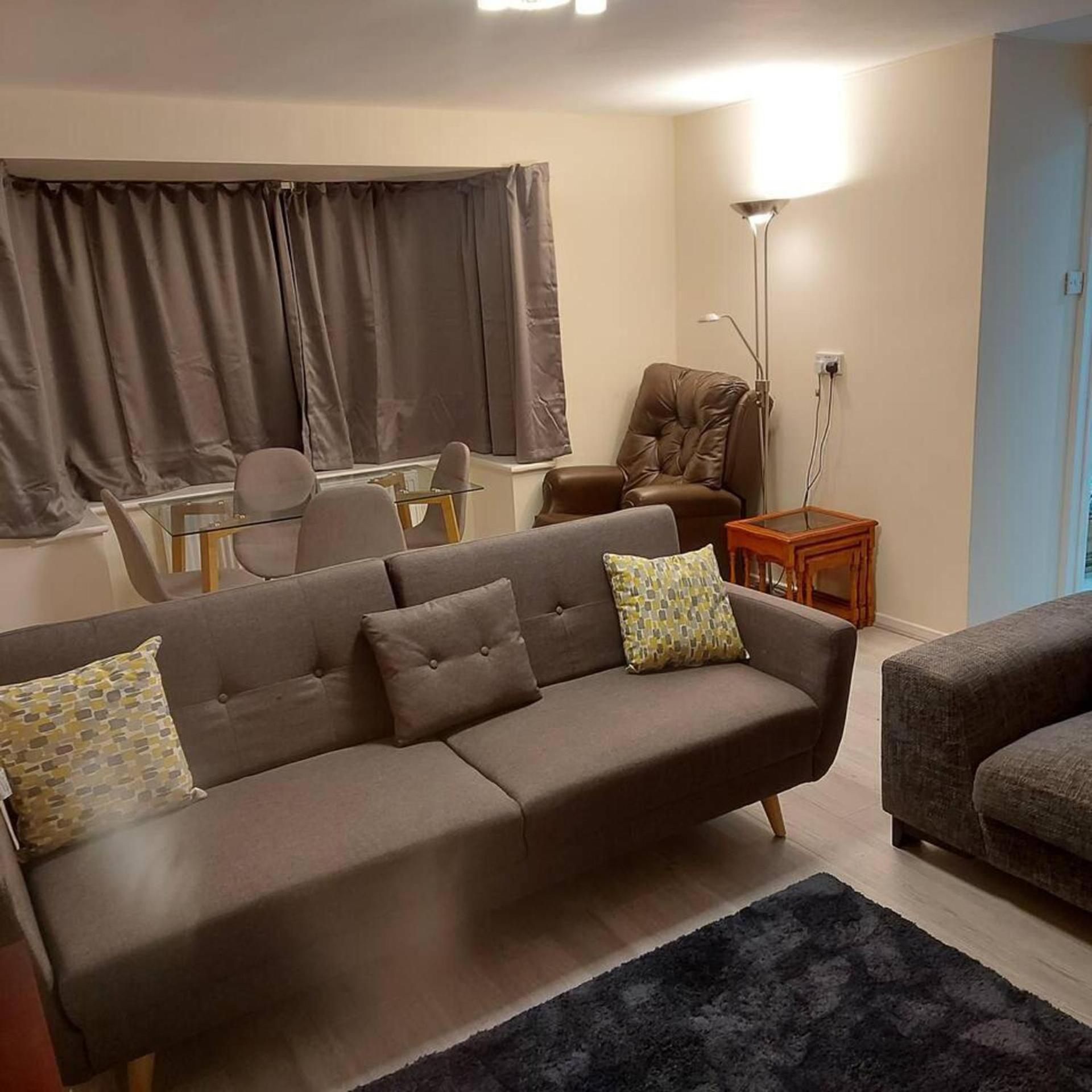 Lovely & Beautiful 2 Bed-Apartment In Borehamwood Exterior foto