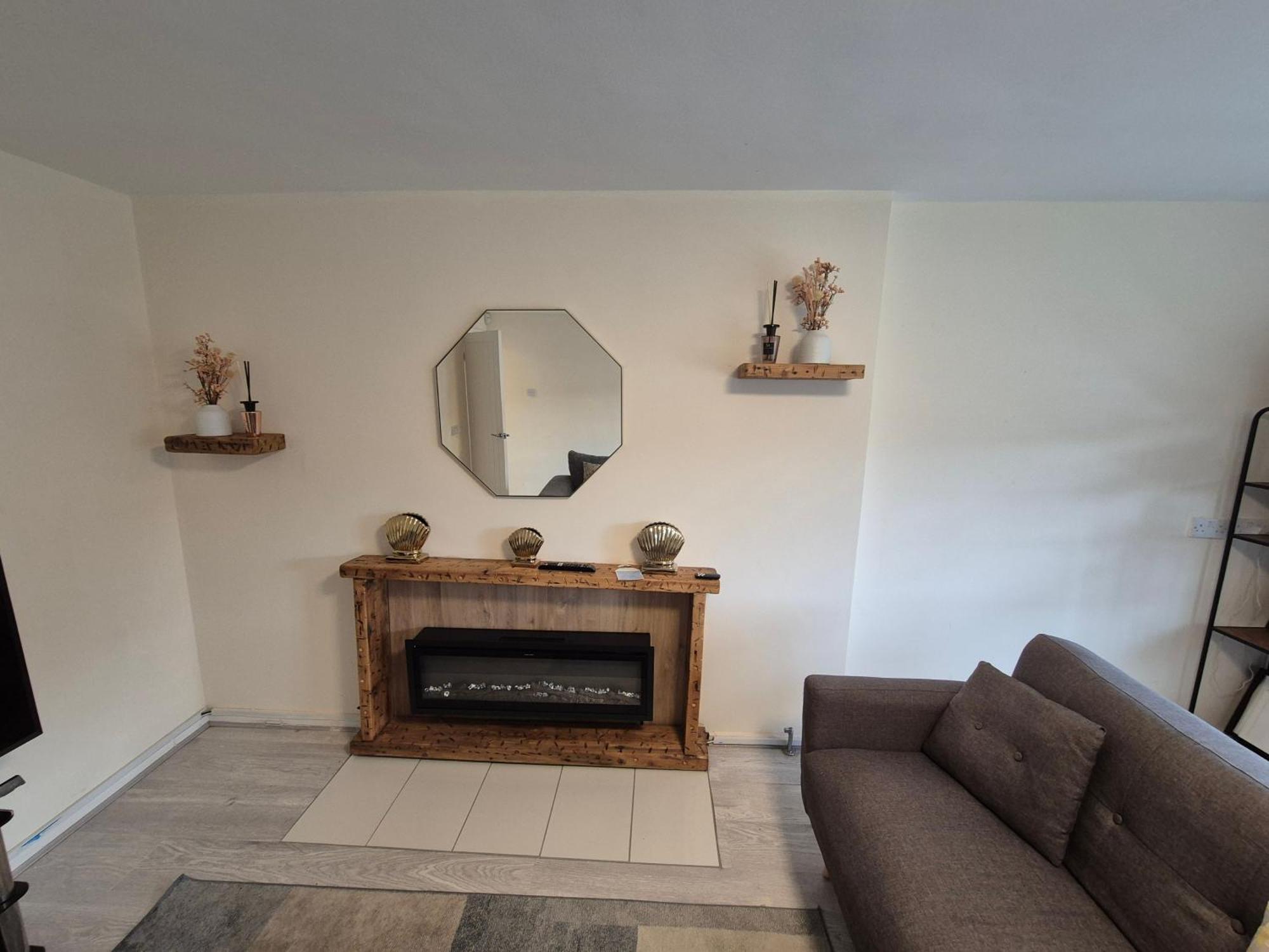 Lovely & Beautiful 2 Bed-Apartment In Borehamwood Exterior foto
